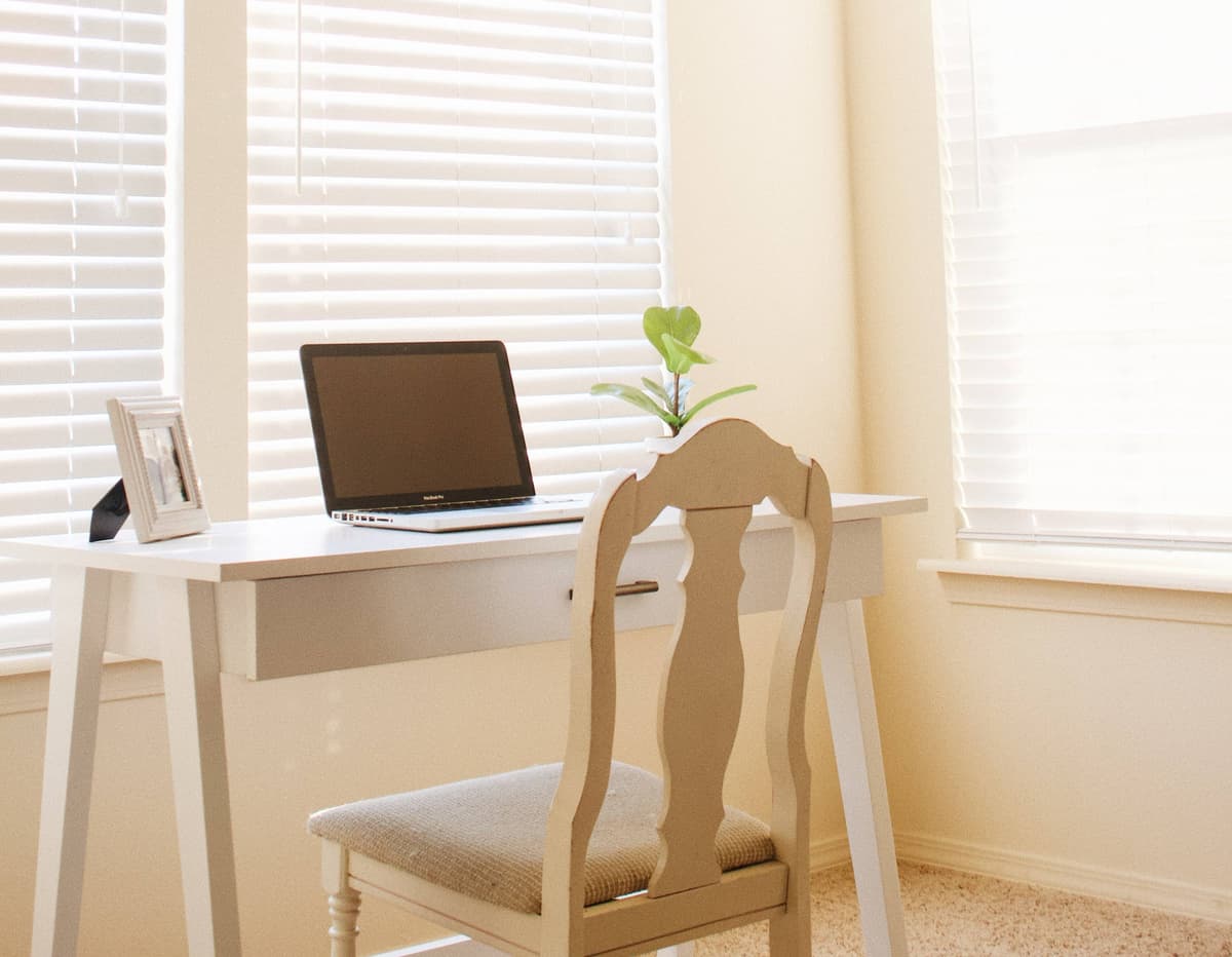 izabelle-acheson-GReR3sjZ0a4-unsplash Study tips start and end with your environment